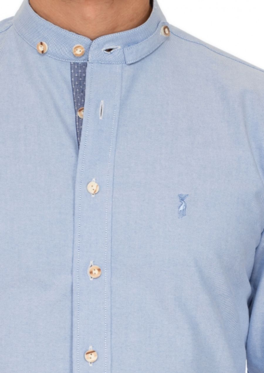 Stylish Oktoberfest Shirt with Tailored Look